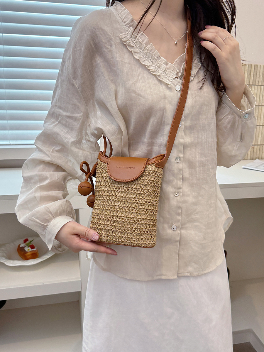 Bolso de paja coreano para mujeres 2026 verano nuevo tejido de hombro de tramo de moda casual bolso para teléfonos móviles