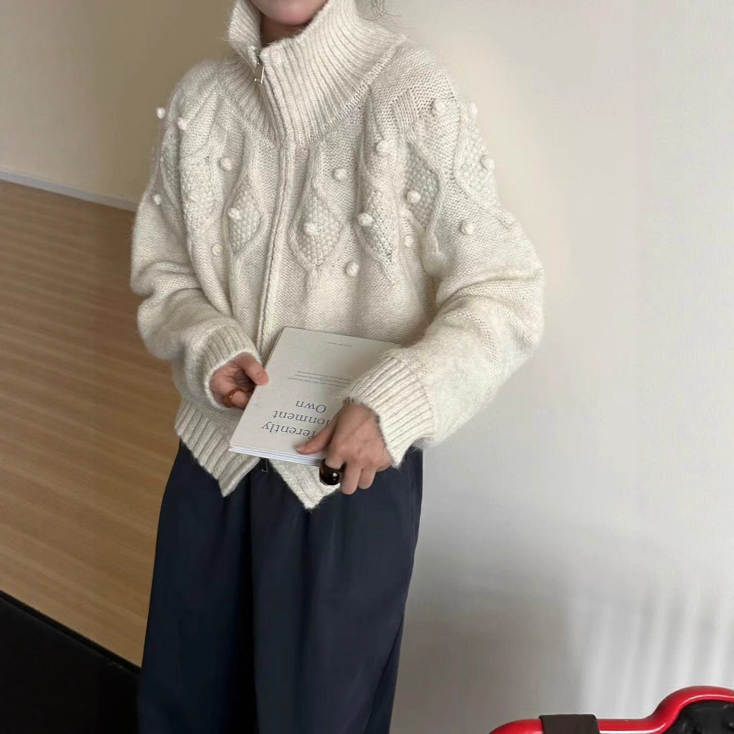 韩系甜美风立体毛球装饰针织外套半高领复古绞花拉链宽松针织开衫