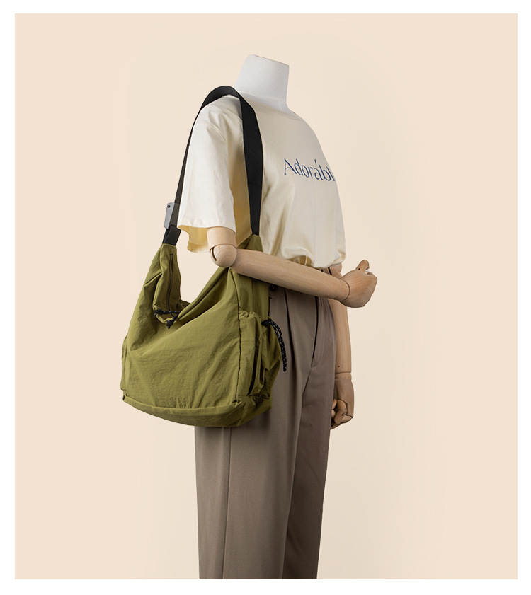 High end summer nylon versatile crossbody bag for female students commuting, single shoulder large capacity tote bag,_voghion.com