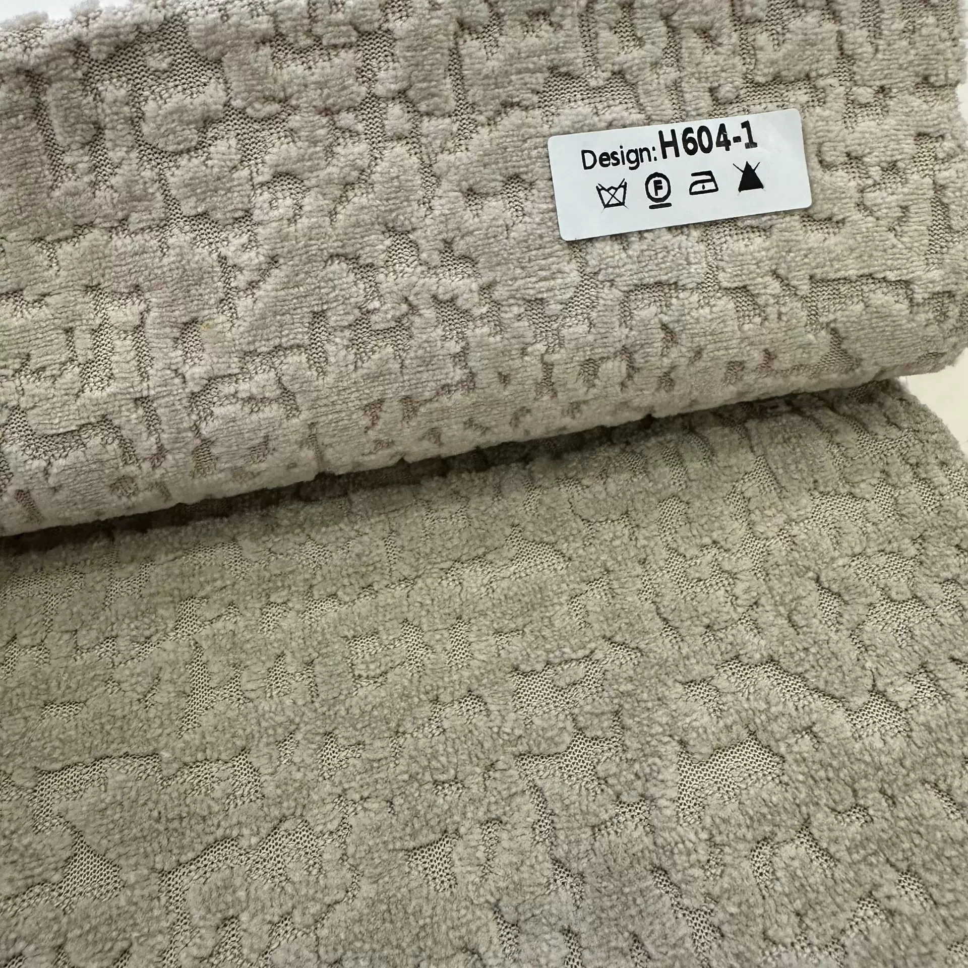 H604厂家圆机布纬编提花割绒羊驼沙发抱枕玩偶椅凳软装装饰布
