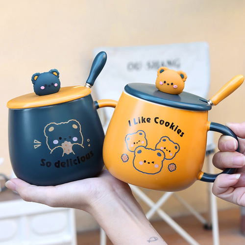 Cartoon ceramic mug with lid, breakfast cup, household milk cup, cute couple water cup, high-looking drinking cup