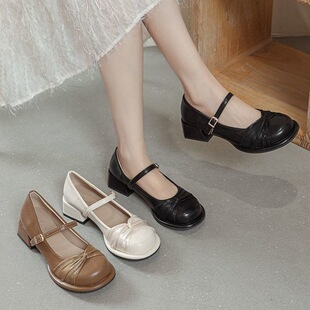 ��ʽ�͹ņ�ЬŮ�ļ�2025�¿�r�аٴ����С���L�и��\�ڬ�����Ь