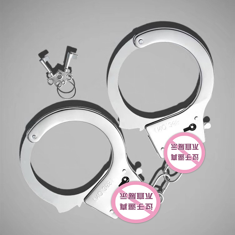 Handcuffs Male Props Bracelet Simulation Couple Iron Children's Fake Handcuffs Lock Thickened Stainless Steel Role-Playing Tool Handcuffs Male Props Bracelet Simulation Couple Iron Children's Fake Handcuffs Lock Thickened Stainless Steel Role-Playing Tool