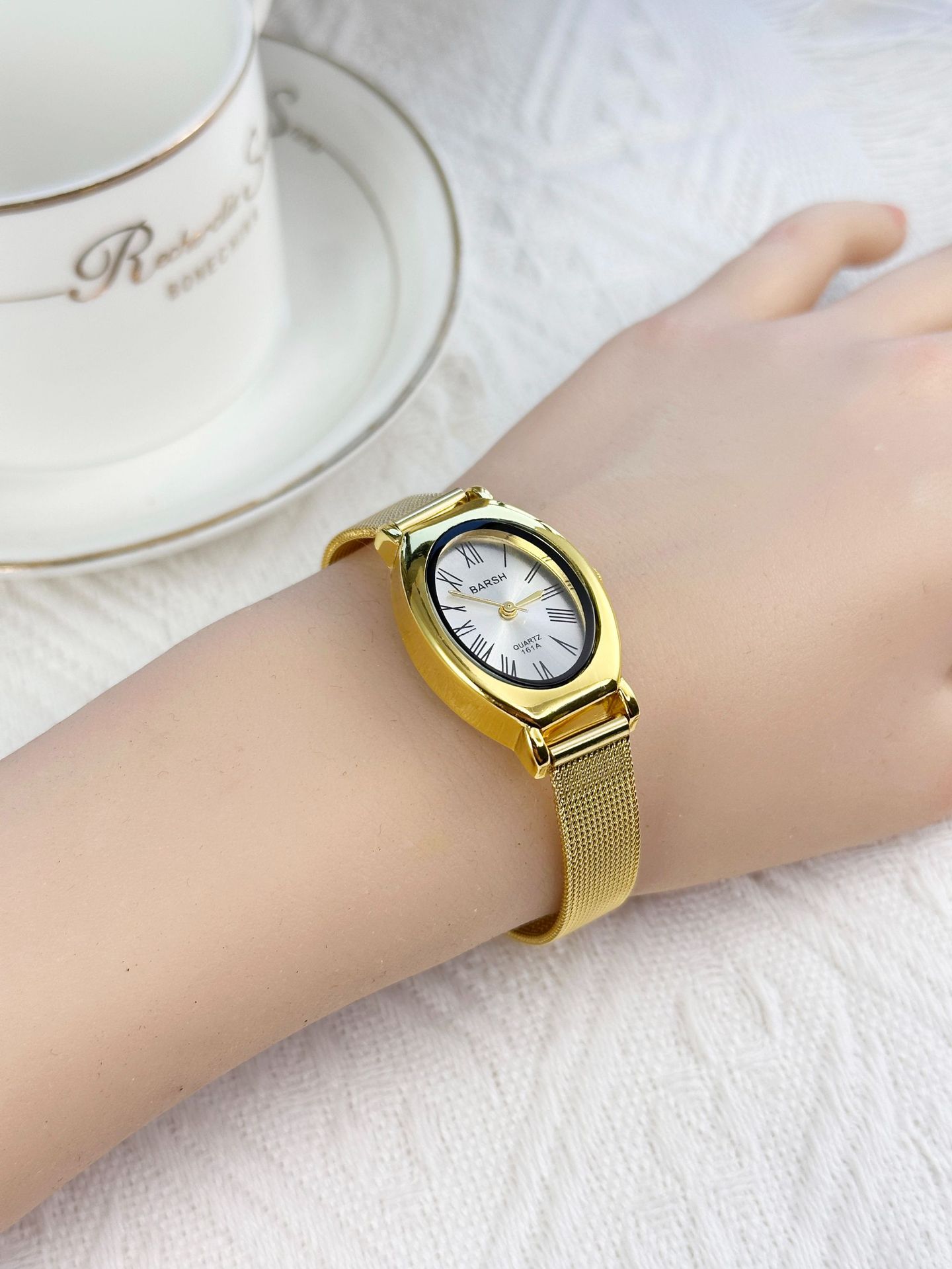 85g Weight Ordinary Glass Mirror Material Alloy Strap Material Watch Classification Pointer, Number Display Type Concealed Buckle Buckle Style Oval Dial Shape Weekend, Learning, Daily Occasion Quartz Movement Geometric Pattern All Seasons Season Women's Gender Casual, Modern Style Style Casual Modern Style Geometric Concealed Buckle Quartz Watch 14