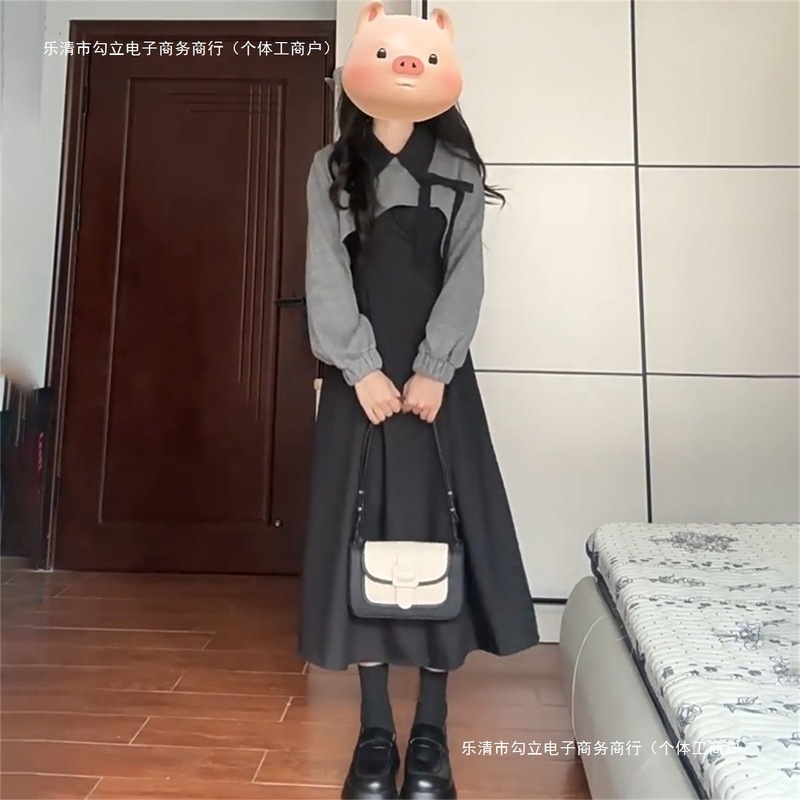 法式赫本风复古收腰黑色背心连衣裙女学生+灰色针织衫秋季两件套|undefined