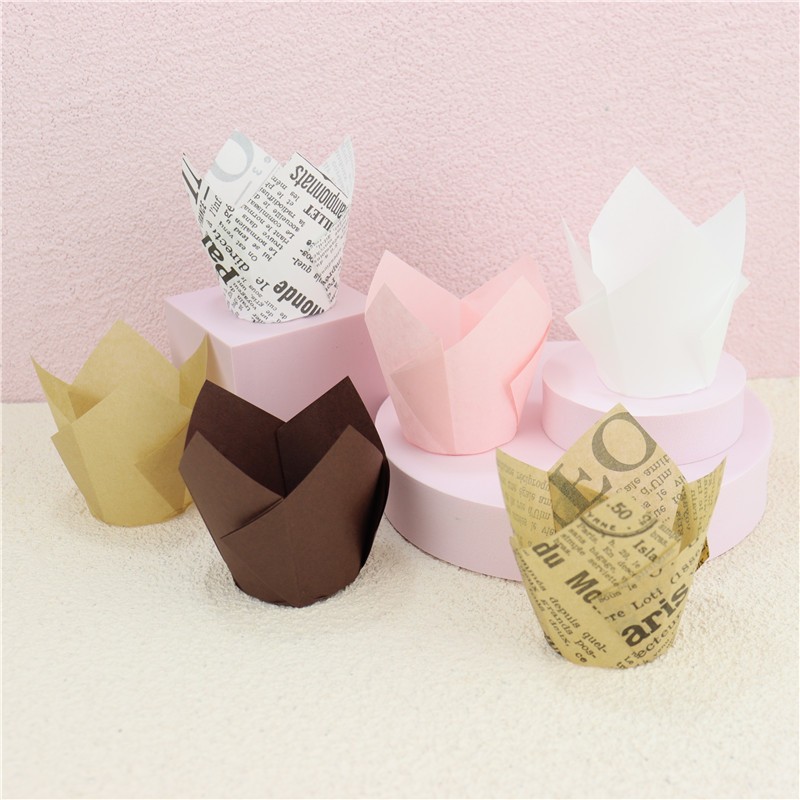 Venta al por mayor Tulip Pink Gradient periódico muffin cake taza de papel resistente a altas temperaturas a prueba de aceite recubierto de encaje muffin titular de papel