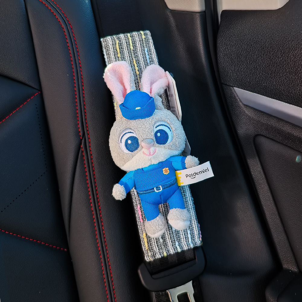 Protector de cinturón de seguridad de peluche para coche