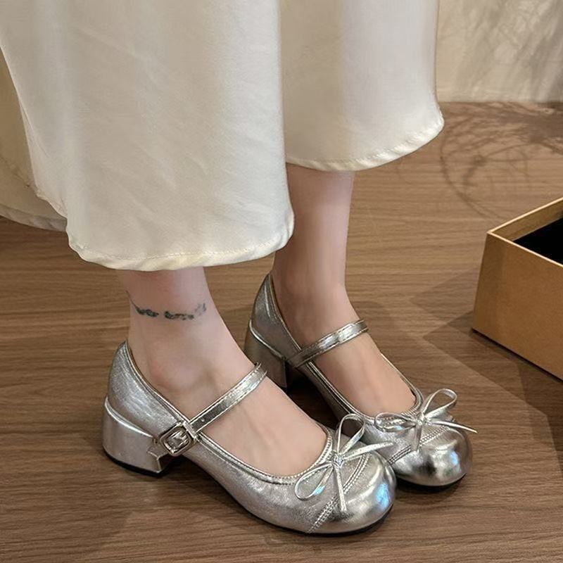 Arco de talón grueso un pedazo de zapatos de cuero Marizhen para niños con falda 2026 nuevos zapatos de noche explosivos zapatos de noche