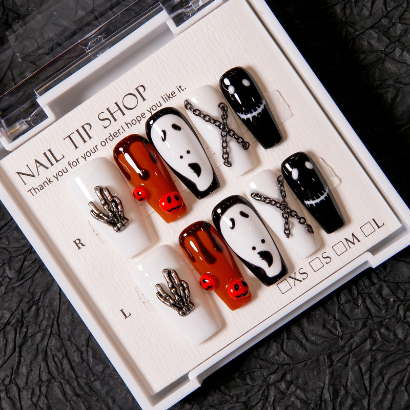 Halloween-themed funny press-on nails, ghost face graffiti chain medium-length nails, detachable fake nails for party costumes Halloween-themed funny press-on nails, ghost face graffiti chain medium-length nails, detachable fake nails for party costumes