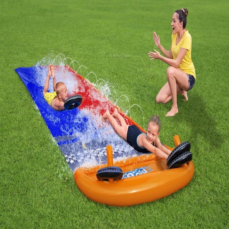 Double three-person waterslide children's inflatable outdoor surfing toy grass inflatable water spray mat