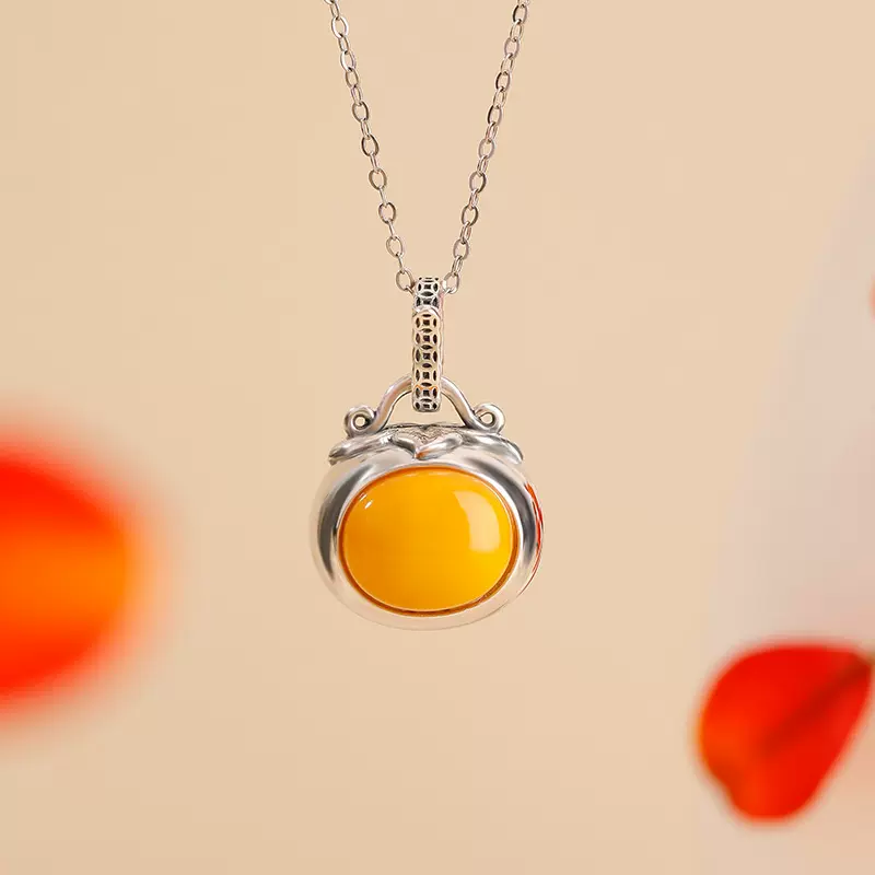 悦宝珠宝蜜蜡S925纯银柿柿如意钱袋中式可爱设计感吊坠挂饰品定制