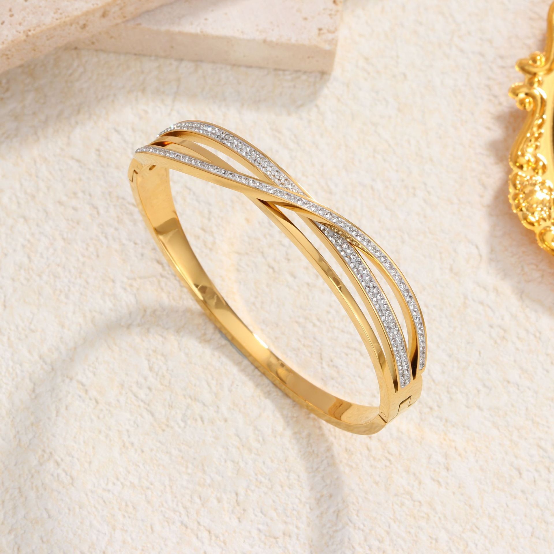 62 크로스 다이아몬드 팔찌 골드