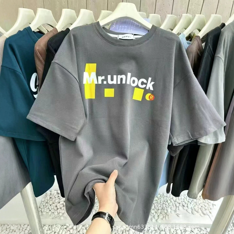 Assorted high-quality women's clothing wholesale from street stalls, new summer short-sleeve T-shirts, cheap clothing from street stalls