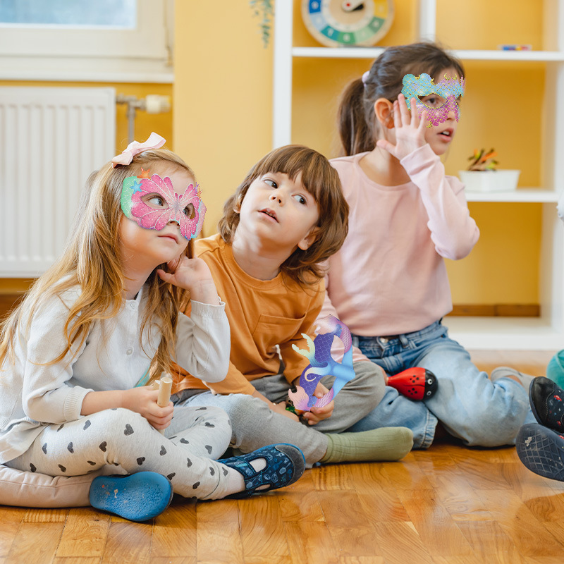 Tarjetas de papel DIY sirena carnaval nueva máscara para niños pintados máscara de mitad de cara fiesta espectáculo máscara de ojos al por mayor
