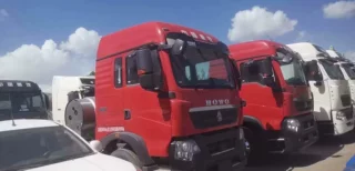 豪沃TX440马力天然气牵引车，豪沃TX天然气前后免维护牵引车
