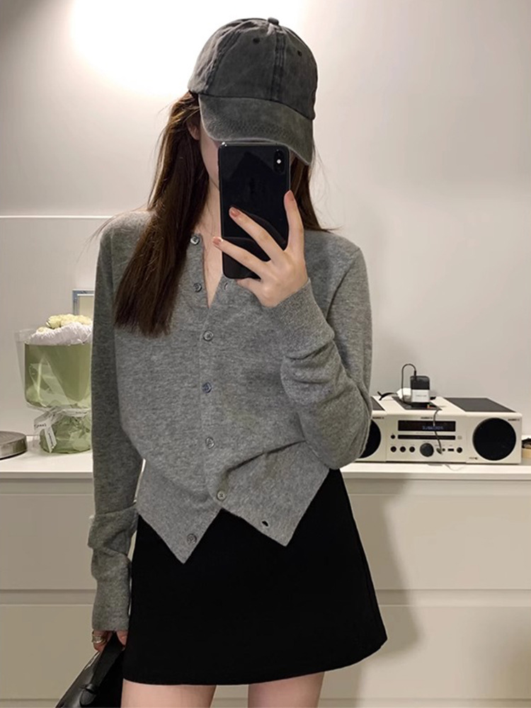 灰色针织衫毛衣开衫女2025春秋新款薄款外搭上衣秋冬宽松圆领外套