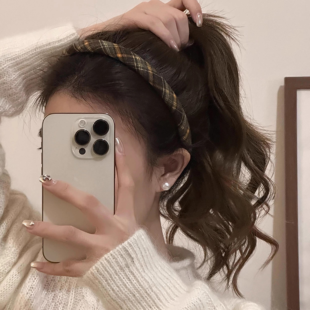 Autumn and winter woolen plaid Maillard thin headband women's 2023 new face wash headband going out versatile high-end hair accessories_voghion.com