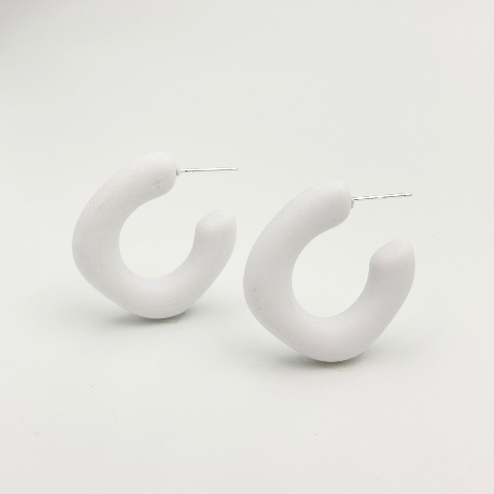 1 Pair Cute Lady Sweet Geometric Round Stoving Varnish Arylic Hoop Earrings display picture 6