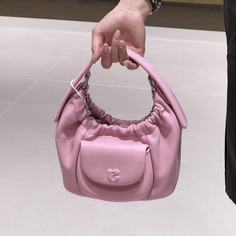 KUNOGIGI Piggy Wonton Bag 2025 New Arrival Niche Design Women's Shoulder and Crossbody Bag - Thumbnail 2