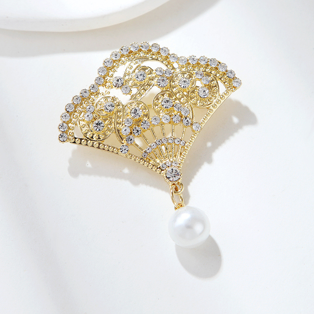 Korean style fashion personality Chinese style fan pearl brooch anti exposure corsage buckle forest series all match temperament female_voghion.com