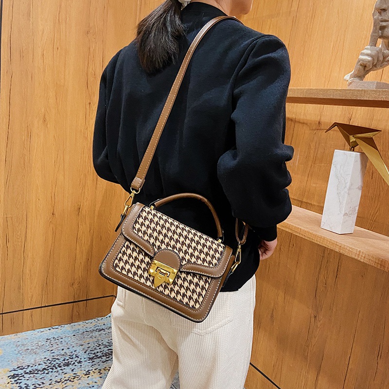Houndstooth Small Square Bag 2021 Winter New One-shoulder Fashion Texture Hand-held Messenger Women's Bag Multi-compartment Manufacturers Goods