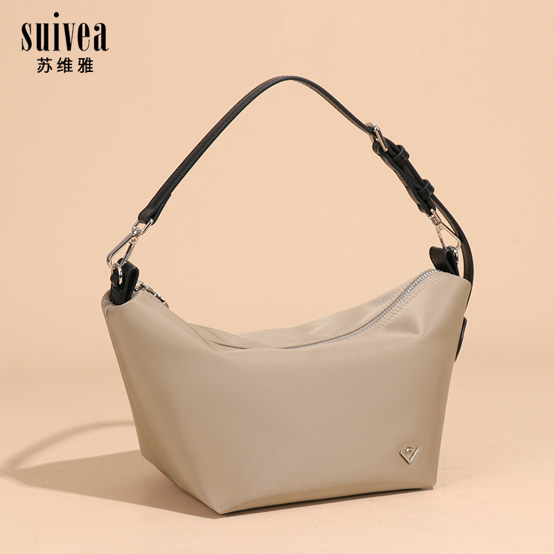 2025 New Lightweight Nylon Waterproof Wear-Resistant Slouchy Crescent Bag Crossbody Dumpling Bag For Commuting And Travel - Thumbnail 3
