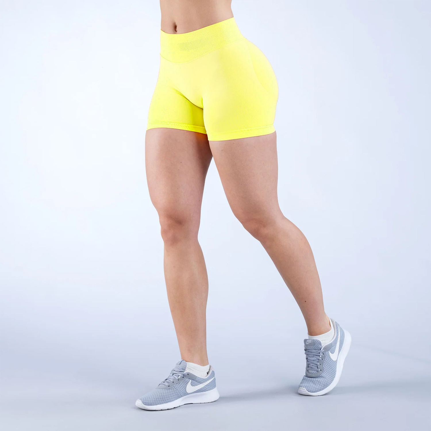 цыпленок желтый