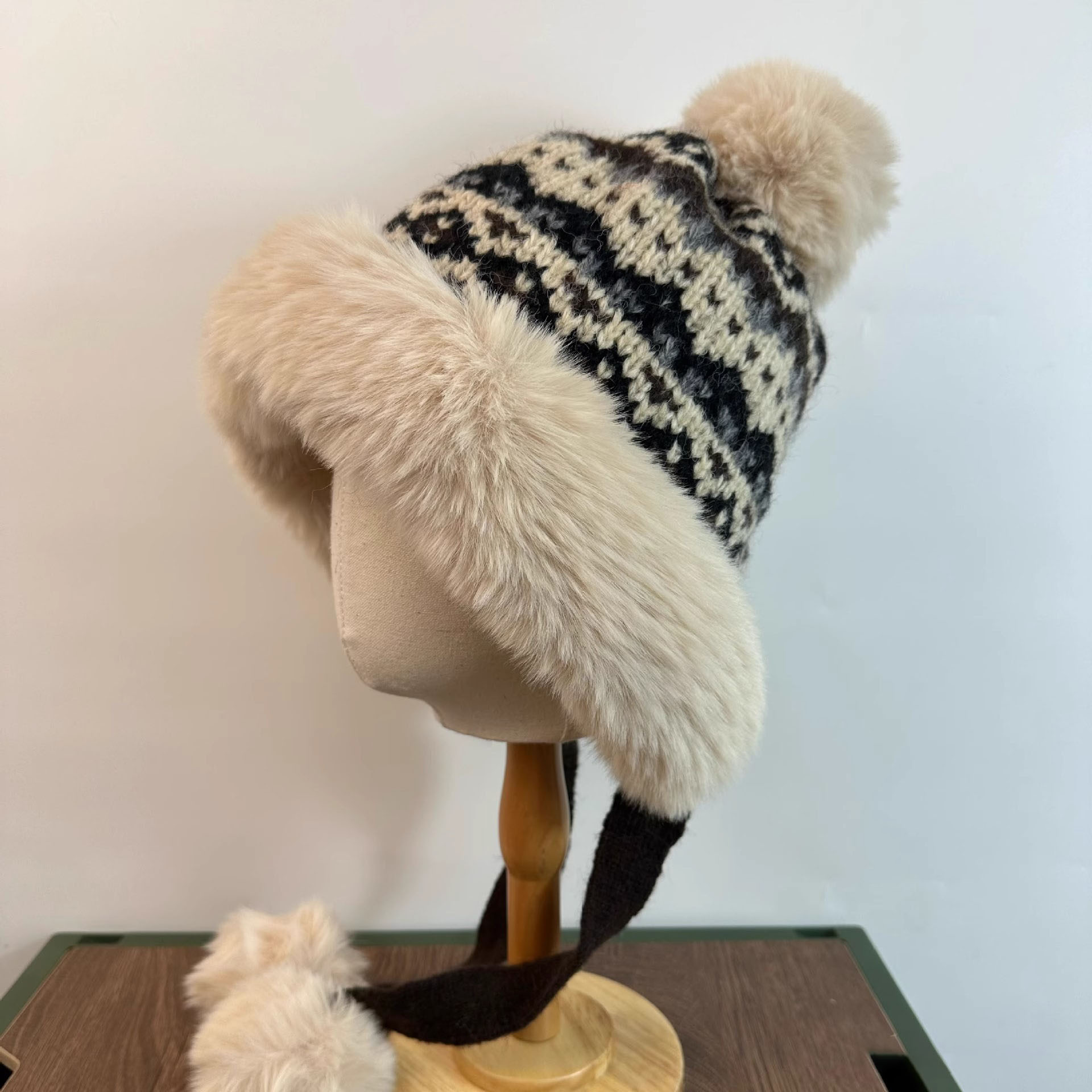 フェア島風毛糸帽子女子秋冬レトロ百合大頭囲保温ニット帽子顔小耳保護帽子