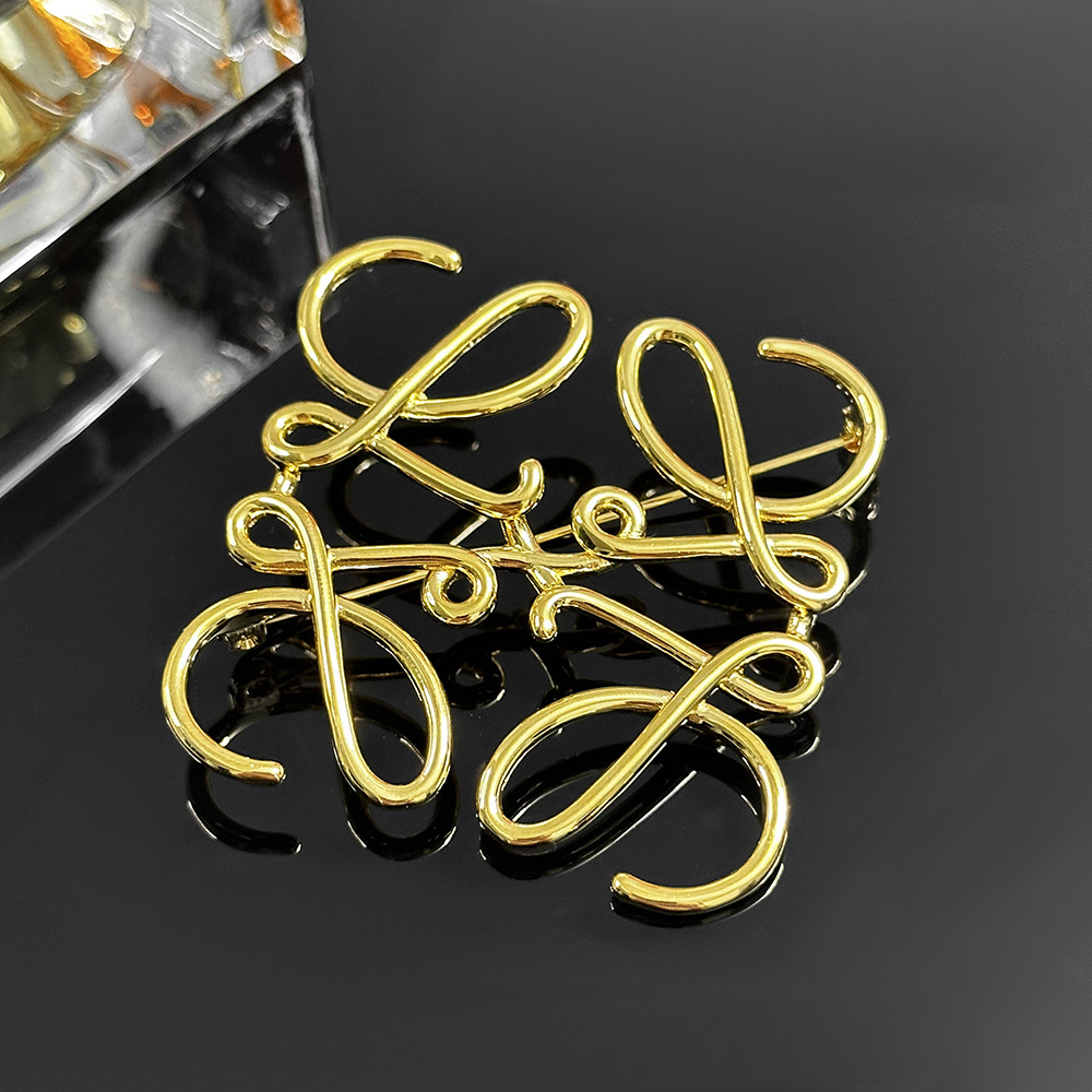 중공 브로치(골드 컬러)