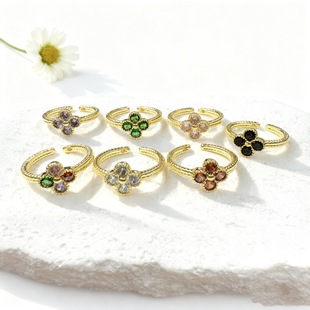 ���������r�о��²�ɫ�ʯ���~���_�ڽ�ָ�p��С���~�18 kָ�hŮ
