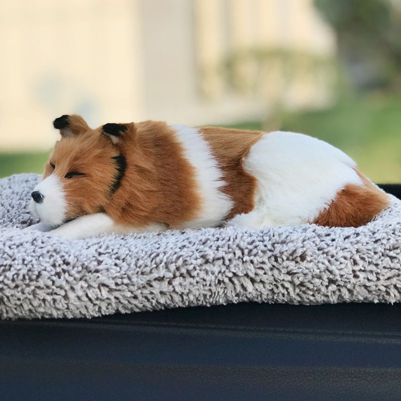 Decoraciones de automóviles de alta calidad, decoraciones de automóviles de consola central, perros de simulación, nuevas decoraciones de automóviles creativas, lindas