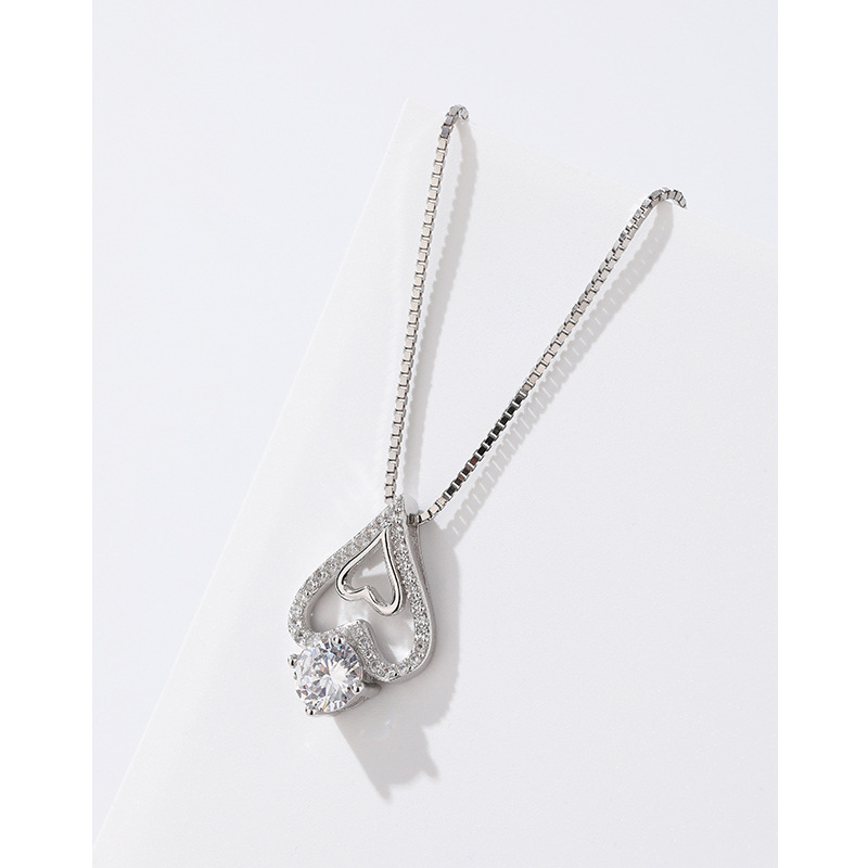 S925 collar de diamantes de plata de ley luz de las mujeres nicho de lujo exquisito colgante de circón de alta calidad elegante cadena de clavícula del todo fósforo