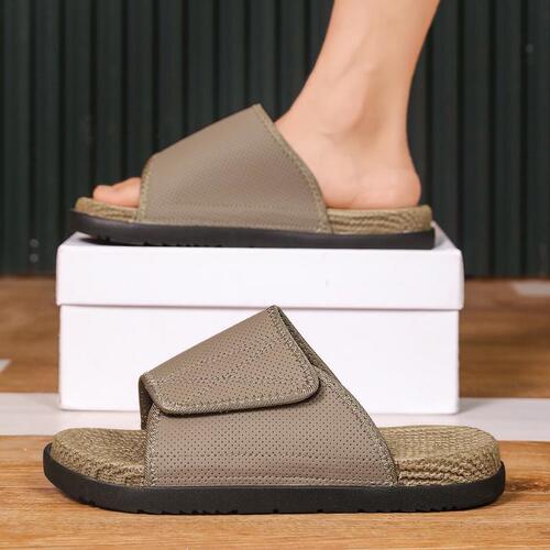 2025 New Summer Men's Slides with Outer-Wear Soft Sole, Fashionable Toe-Cover Sandals for Casual Outdoor Use