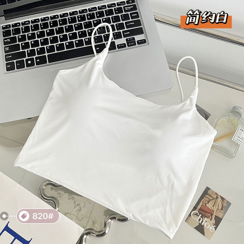 Chaleco pequeño con tirantes delgados en verano con almohadilla para el pecho y hermoso sujetador trasero en el interior