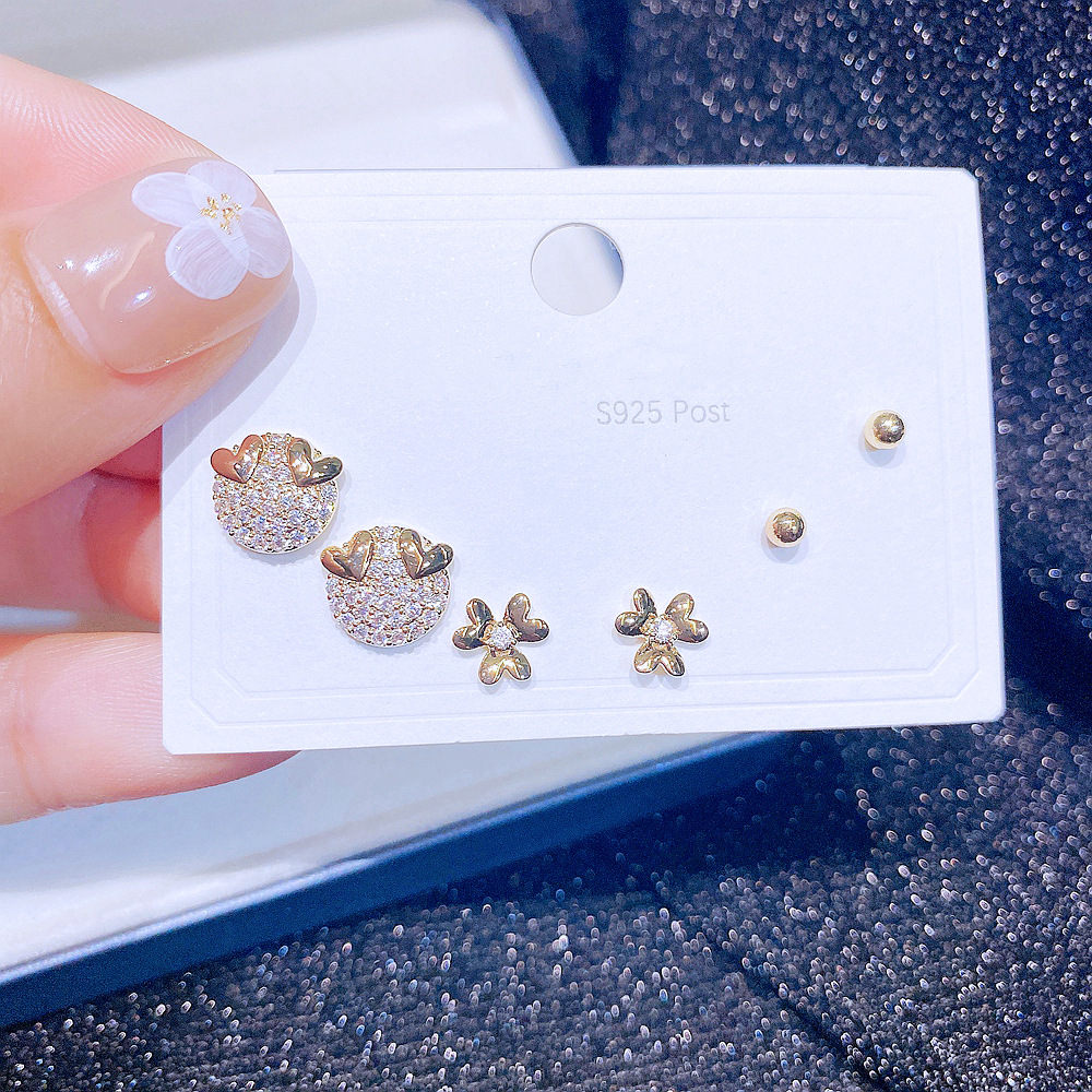 Fashion Heart Shape Flower Copper Ear Studs Inlay Artificial Gemstones Copper Earrings