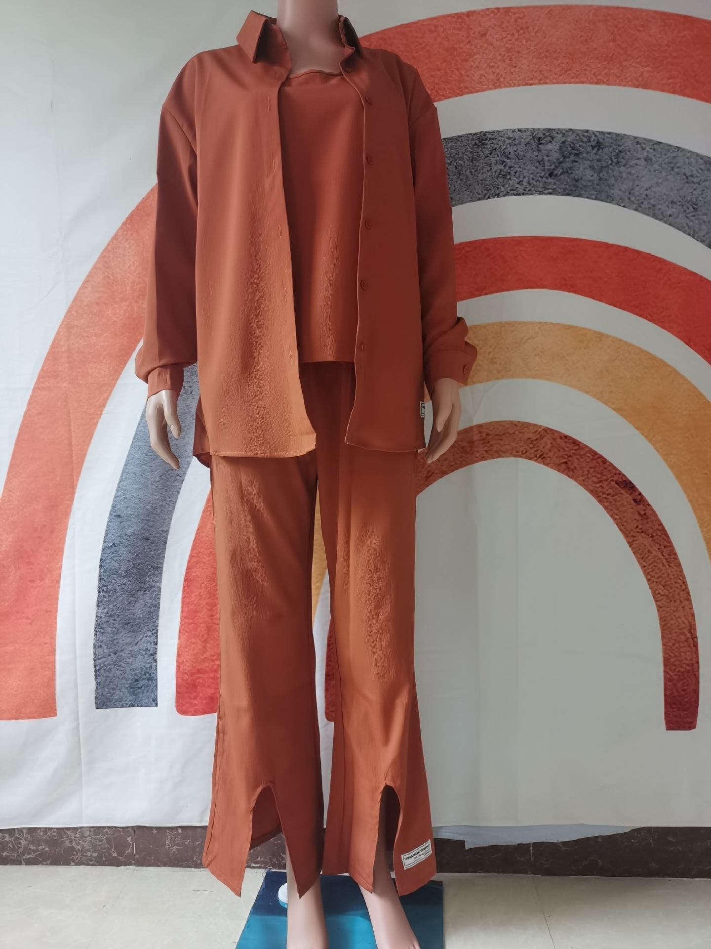 GraceChic Dreiteiliges Set, sofort lieferbar, Naher Osten, Grenzüberschreitend, Arabisch, Herbst 2024, Neue Mode, Ärmelhemd, Weste, Lange Hose_voghion.com