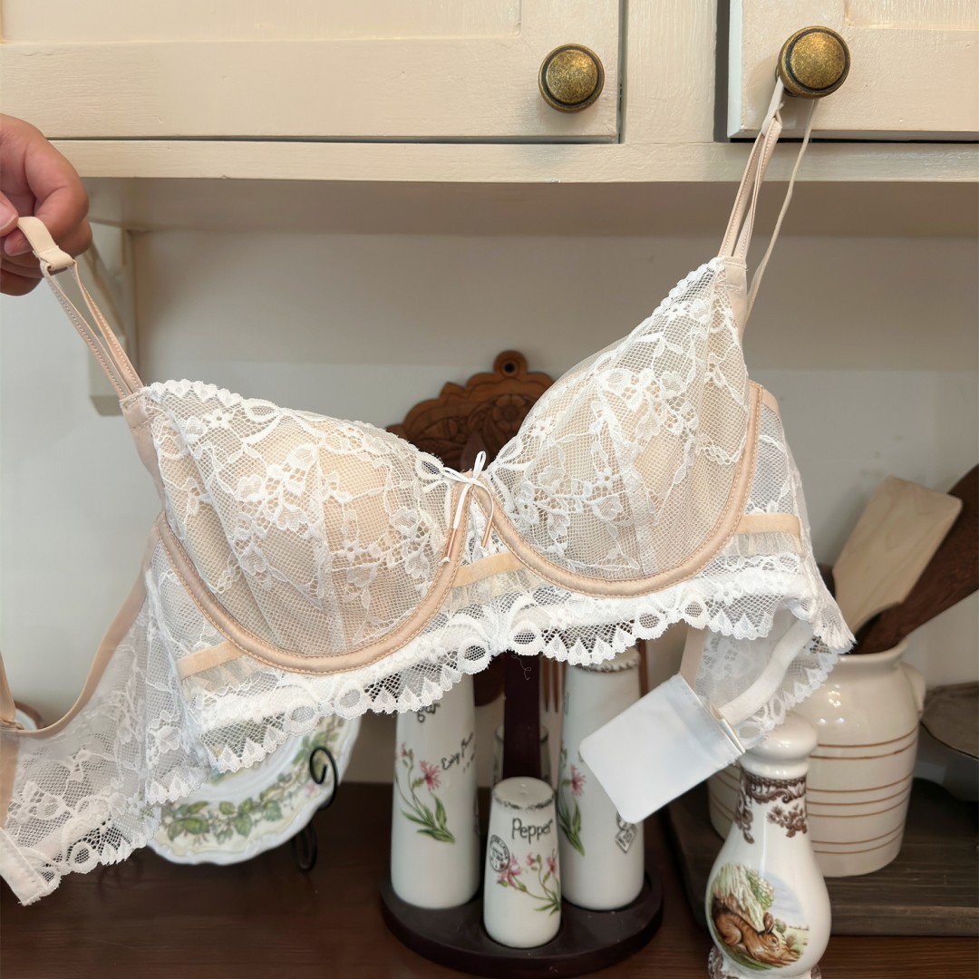 6864 Pure Desire Sexy French Encaje Anti-convexo Anillo de acero suave Ropa interior Pechos grandes Sujetador transpirable de algodón fino