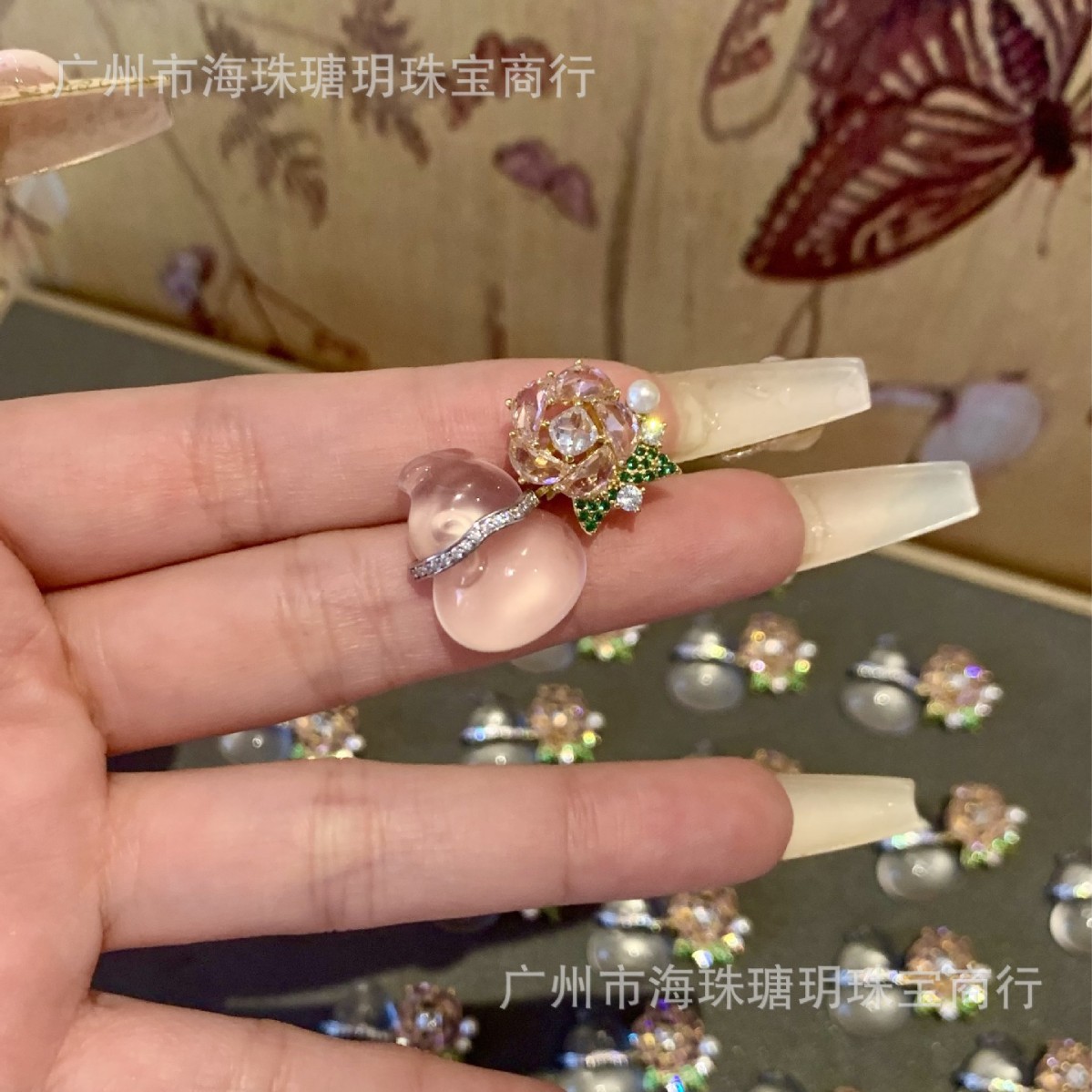(2개) 라이브 핫셀링 풀바디  미얀마 천연수거품 비취석 비취호박 비취칼세도니와 비교가능 높음