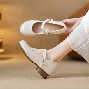 6cm��Ƥ���������b�ܛ�״ָ��\�ڈA�^С���L�����ϰ�ͨ��Ů��Ь