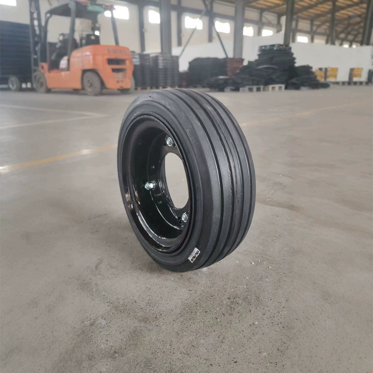 Полнопрофильная шина 4.00-8 16x4.00-8 для колеса аэропортового прицепа