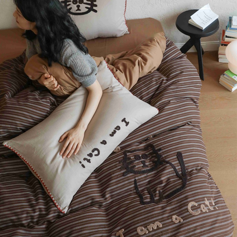 Cartoon Healing Style Cotton Yarn-Dyed Double-Layer Yarn Towel Embroidered Bedding Four-Piece Set Skin-Friendly Soft Four-Season Bedding