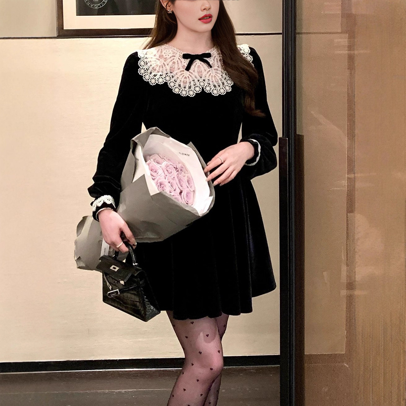 杨小卷  【新款正品】富家千金撞色蕾丝丝绒连衣裙