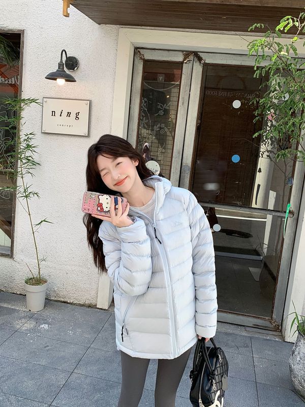 新国标绒子90%2025冬季新款轻薄连帽短款排骨羽绒服男女情侣款潮|undefined
