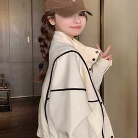 早春小个子立领棒球服卫衣女宽松开衫明线装饰含绒短外套