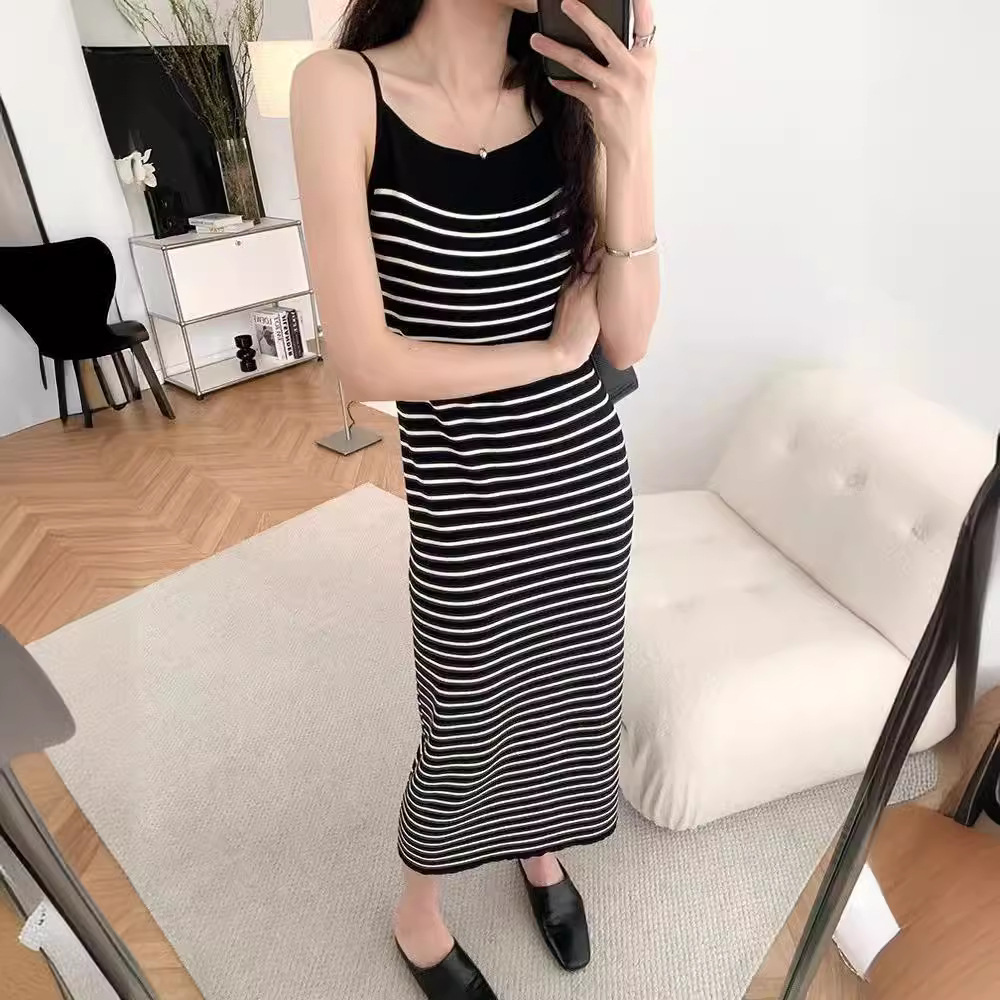Long summer dress with sleeves sleevless