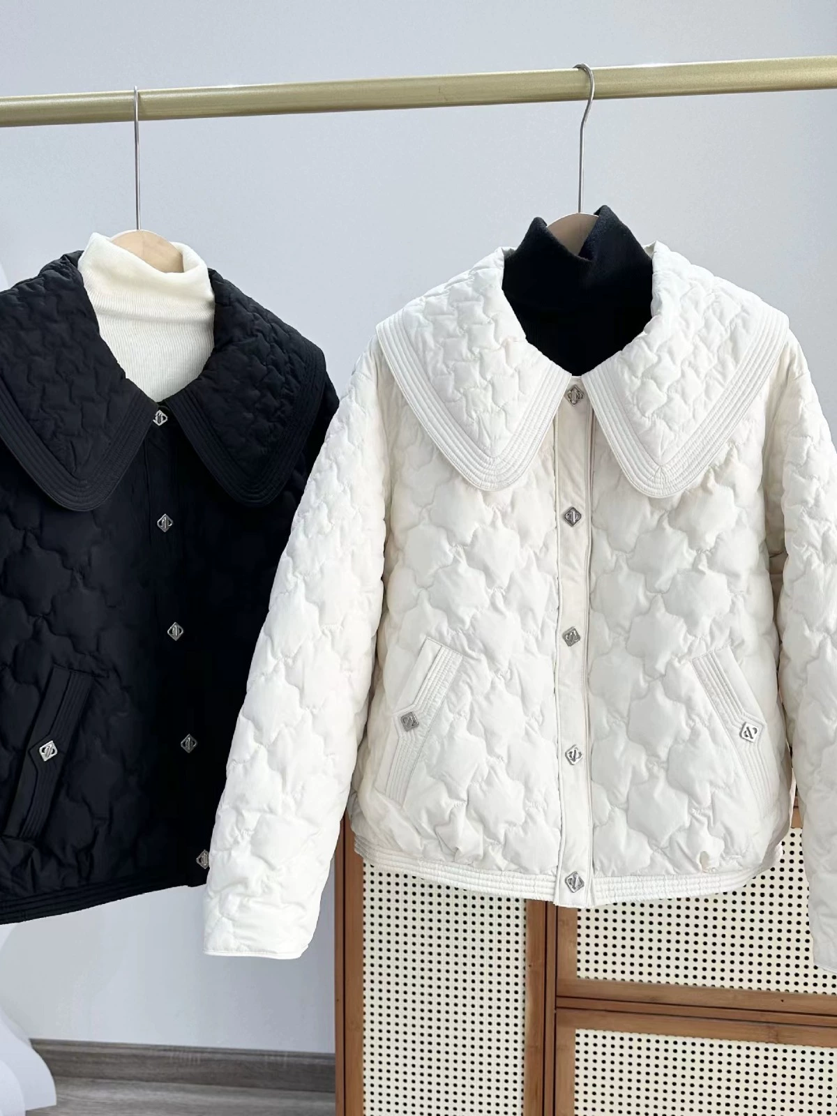 Winter down jacket, design fashionable light and thin doll, doll collar, trend of season, loose fit, western style