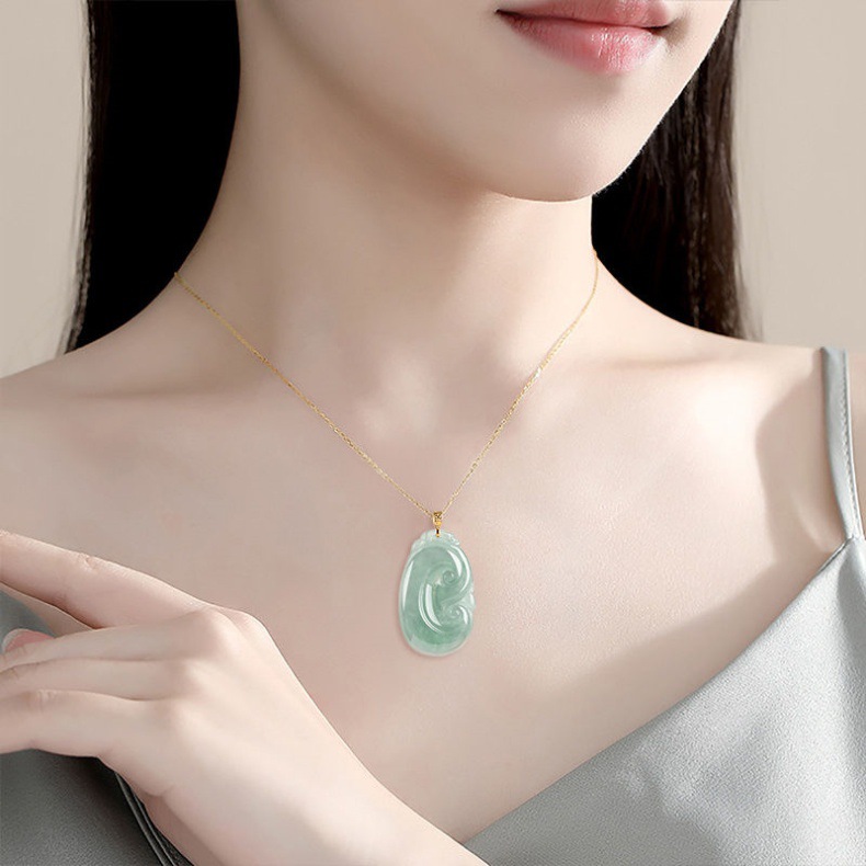 Mặt dây chuyền ngọc bích tự nhiên Miến Điện hình Ruyi cát tường, kèm dây buộc chi tiết 9