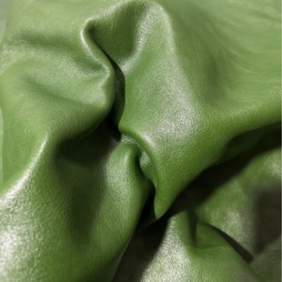 �S��ֱ�NţƤ���ϼ����^�Ә��Ƥ��ɫ�M��ˮȾƤֲ��Ƥ���Dˤ�y