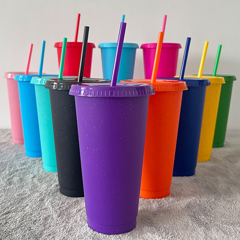 Cross-border explosions manufacturers direct supply fashion rainbow solid color straw glitter cup PP material large capacity plastic straw cup