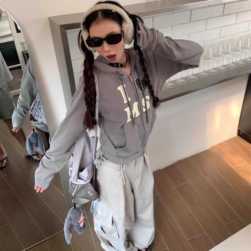 小唧煲美式复古爱心条纹连帽卫衣女秋季新款设计感宽松开衫外套|undefined